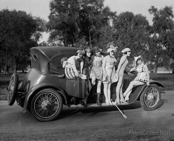 Mack Sennett Girls, Automobile