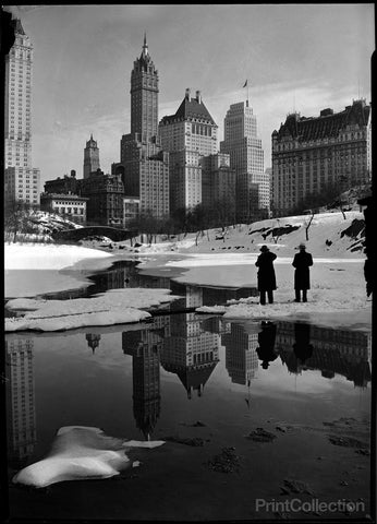 New York City Views. Plaza Buildings, Lake